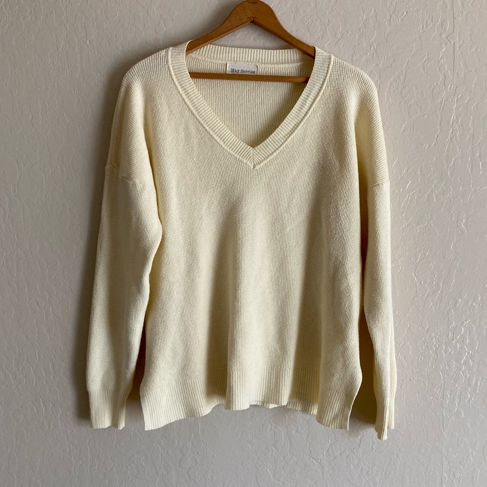 May Berries V Neck Sweater Butter Yellow